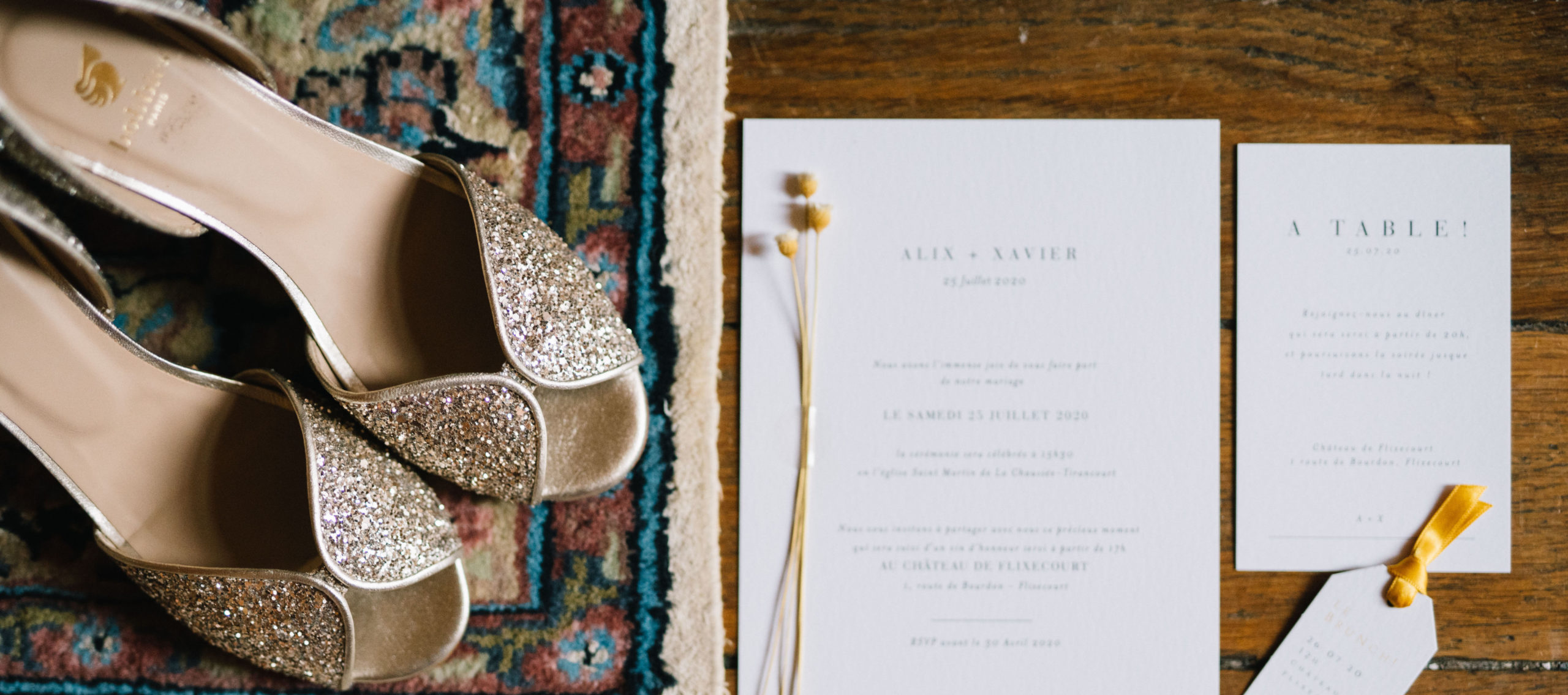 Mariage papeterie et chaussure mariée